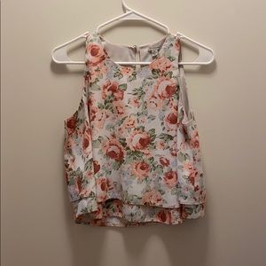 Floral Guess top